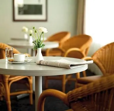 Hotel Dormero Dessau-roßlau 4*